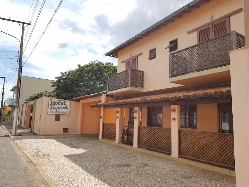 Hotel Tropical