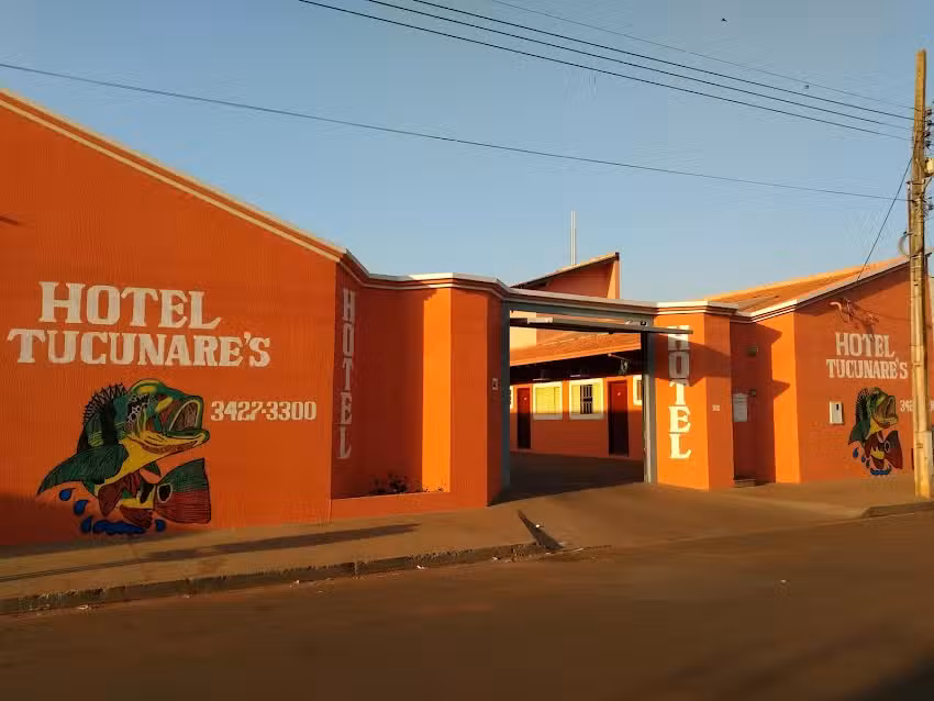 HOTEL TUCUNAR&Eacute;S