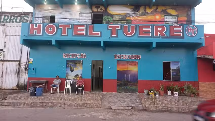 Hotel tuer&ecirc;