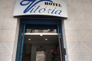 Hotel Vit&oacute;ria