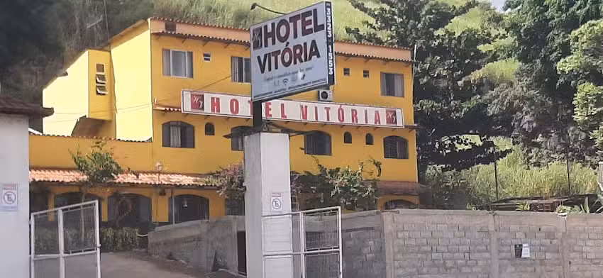 Hotel Vit&oacute;ria