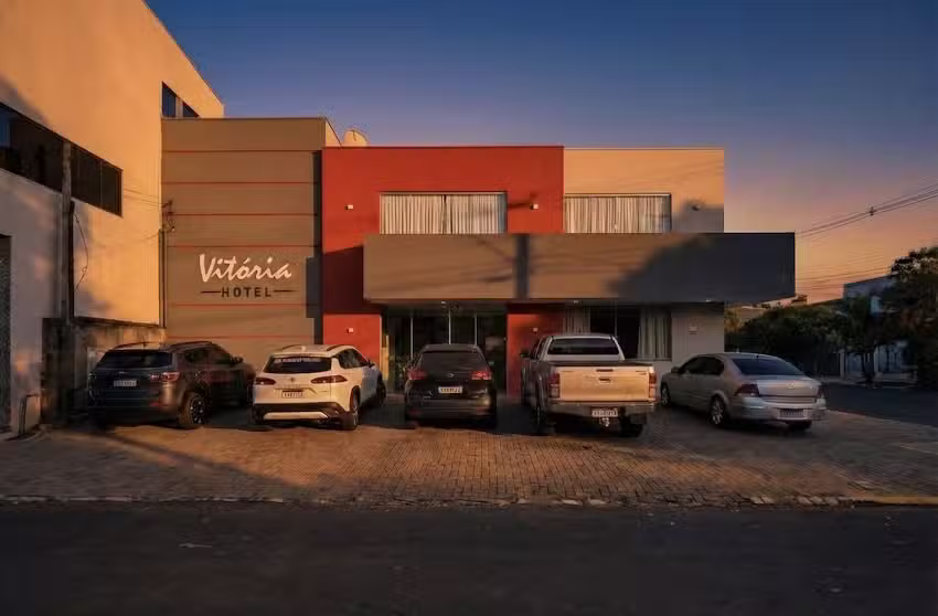 Hotel Vit&oacute;ria