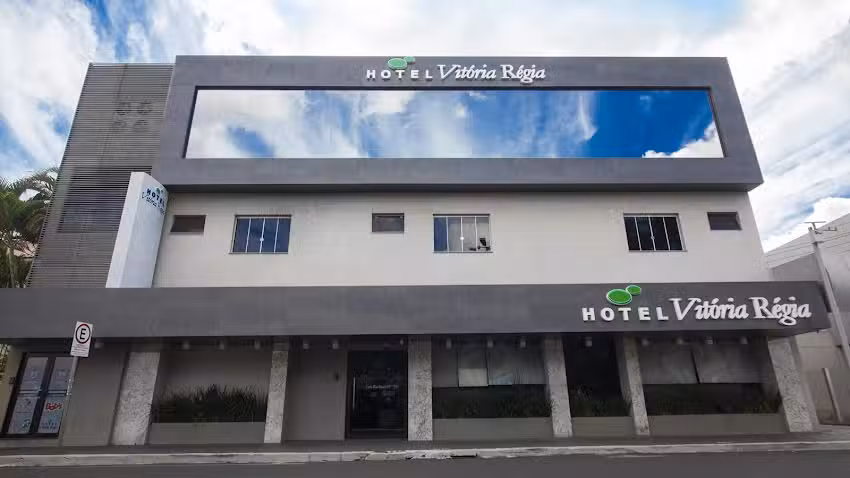 Hotel Vit&oacute;ria R&eacute;gia