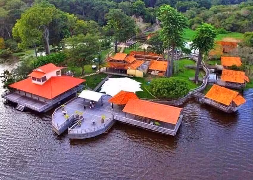 Ilha do Bor&eacute; Resort Hotel