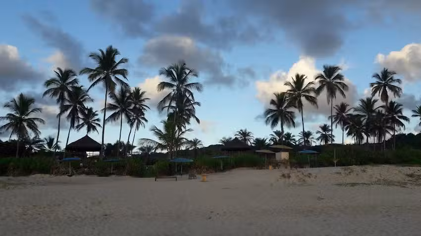 Ilh&eacute;us North Hotel