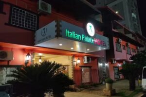 Italian Palace Hotel