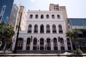 Johnscher by SJ Hot&eacute;is & Resort