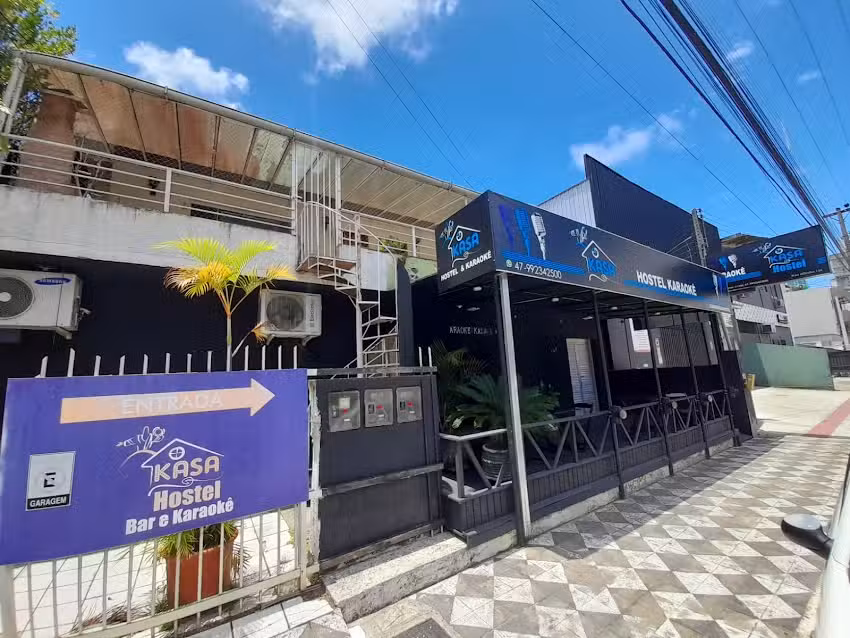 Kasa Hostel e Karaok&ecirc;