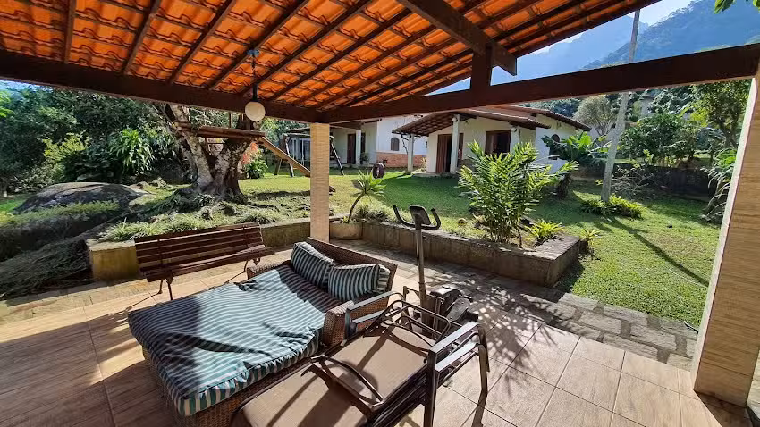 Kaza na Montanha em Guapimirim