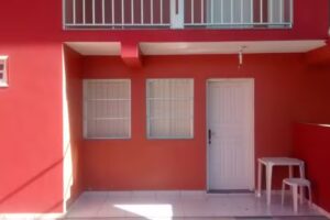 Kitnets coroa vermelha