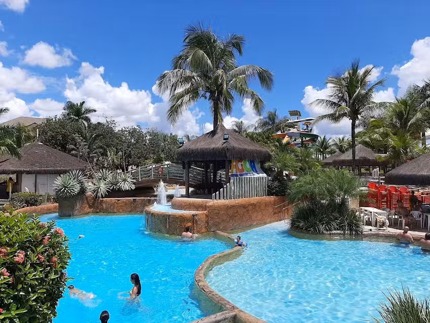 Lagoa Parques e Hot&eacute;is