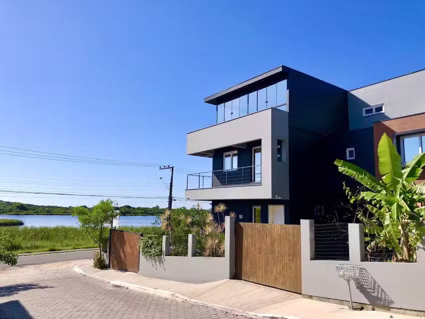 Lagoinha&acute;s Guest House