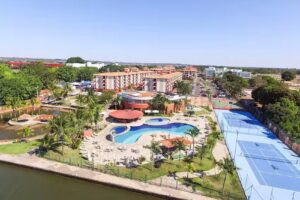 Lake Side Apart Hotel