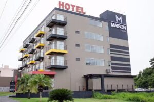 Maison Hotel &ndash; Tangar&aacute; da Serra