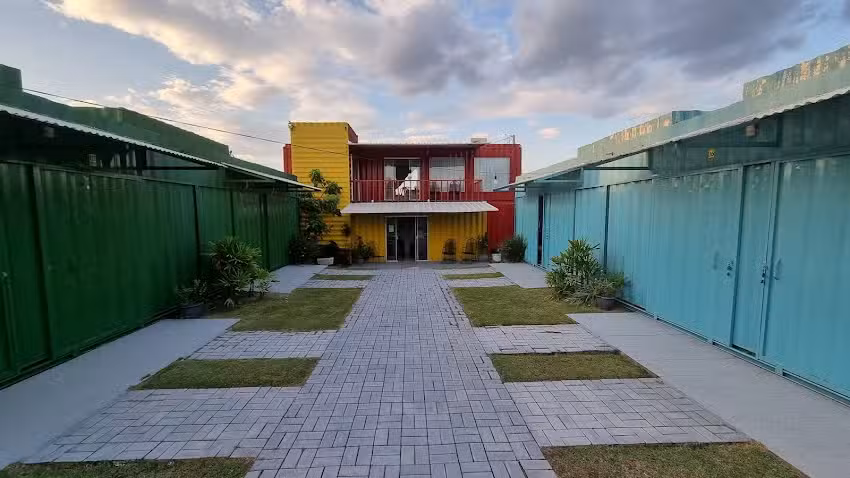 Mandala Pousada Container