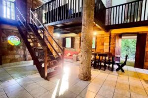 Miko Loko Hospedaria