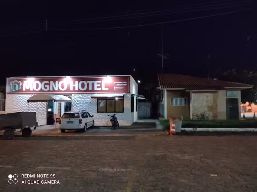 Mogno Hotel
