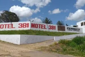Motel 381