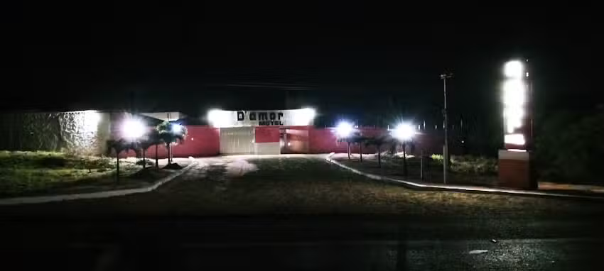 MOTEL D&rsquo;AMOR &ndash; TIANGU&Aacute;