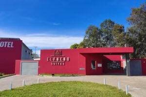 Motel El Fuego Su&iacute;tes