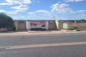 Motel Oasis