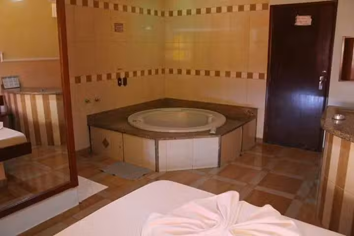 Motel Para&iacute;so