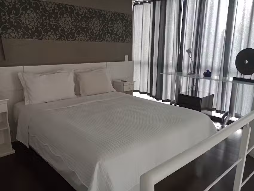 NEW YORK CITY RESIDENCE