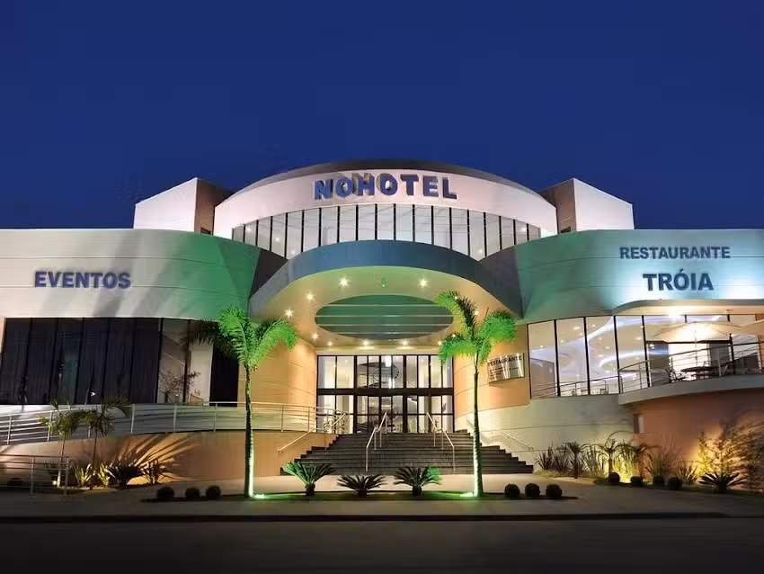 Nohotel Premium Americana