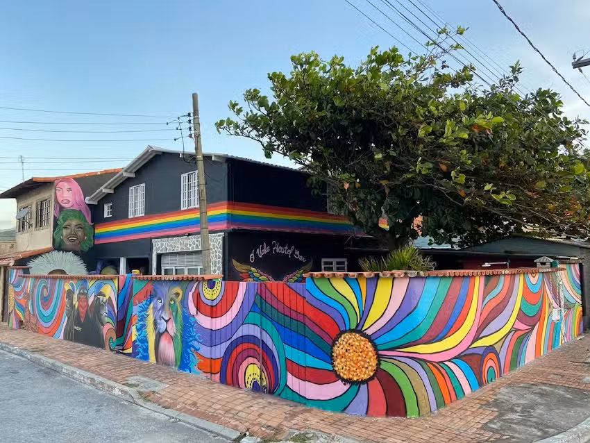 O Vale Hostel Bar