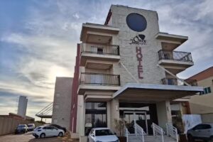 &Ocirc;nix Inn Hotel Cravinhos