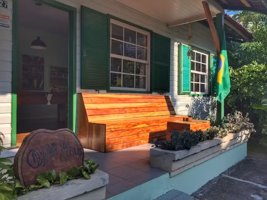 Opa Haus &ndash; Pousada & Hostel