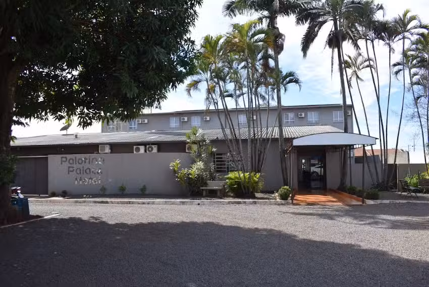 Palotina Palace Hotel