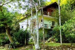 Para&iacute;so Lumiar Hostel Camping