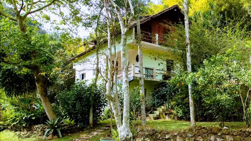 Para&iacute;so Lumiar Hostel Camping