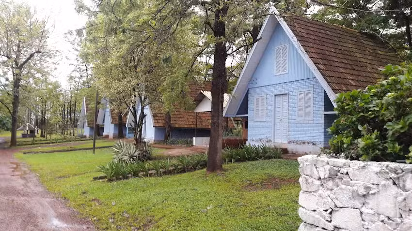 Parque Balne&aacute;rio Amorim &ndash; Hotel Cabanas Pousada Pernoite