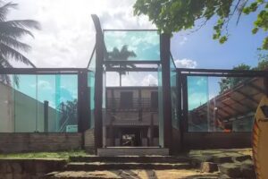 P&eacute; Na Areia Sap&ecirc;