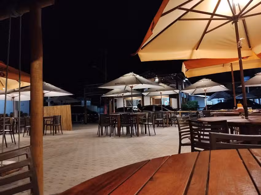 Pizzaria Altas Horas e Pousada Billas Beach