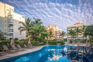 Pool Ilha da Madeira Resort