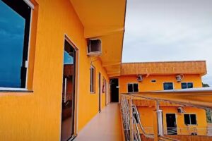 Posto e Pousada Amorim