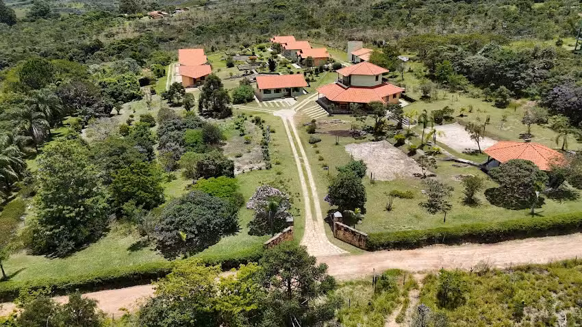 Pousada Al&eacute;m das Formas