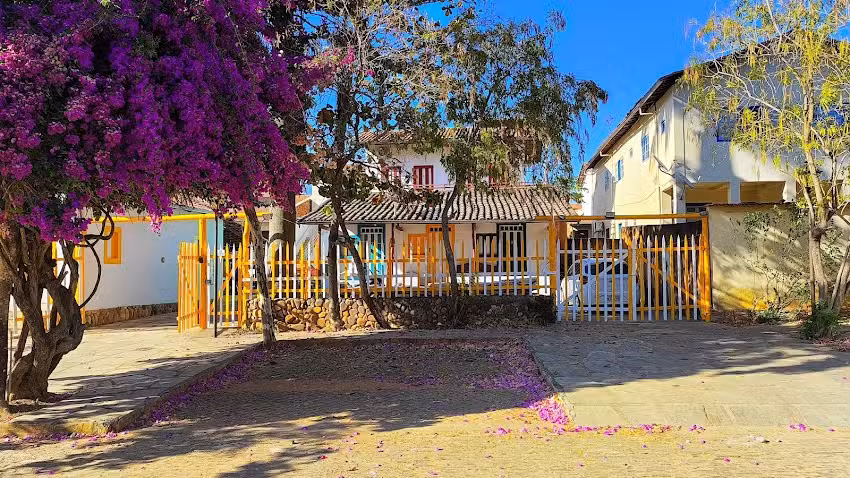 Pousada Batih&aacute;