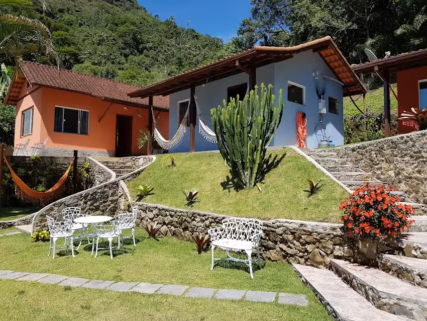 Pousada Beija Flor Lumiar &ndash; Piscinas e Caf&eacute;