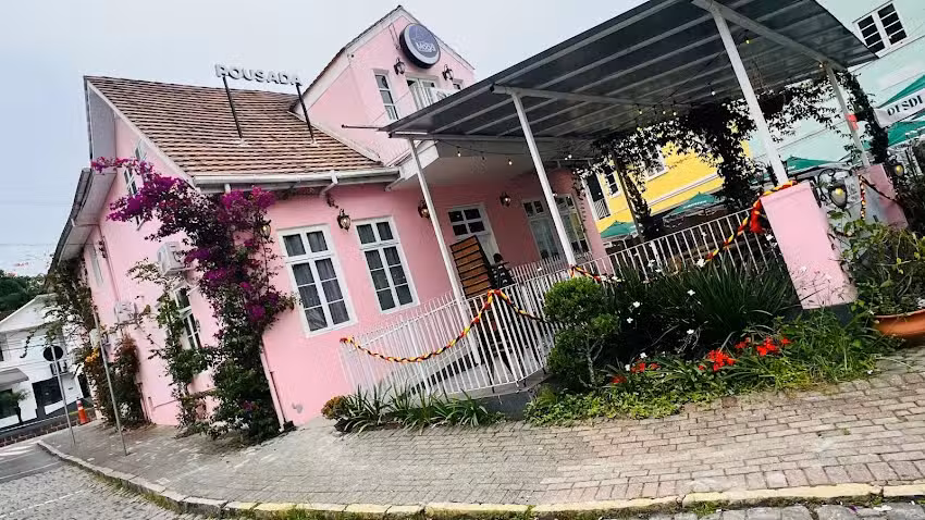 Pousada Casa da Maga &ndash; Pra&ccedil;a da Vila