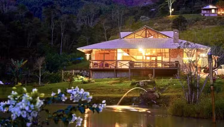 Pousada Casa do Lago Capara&oacute;