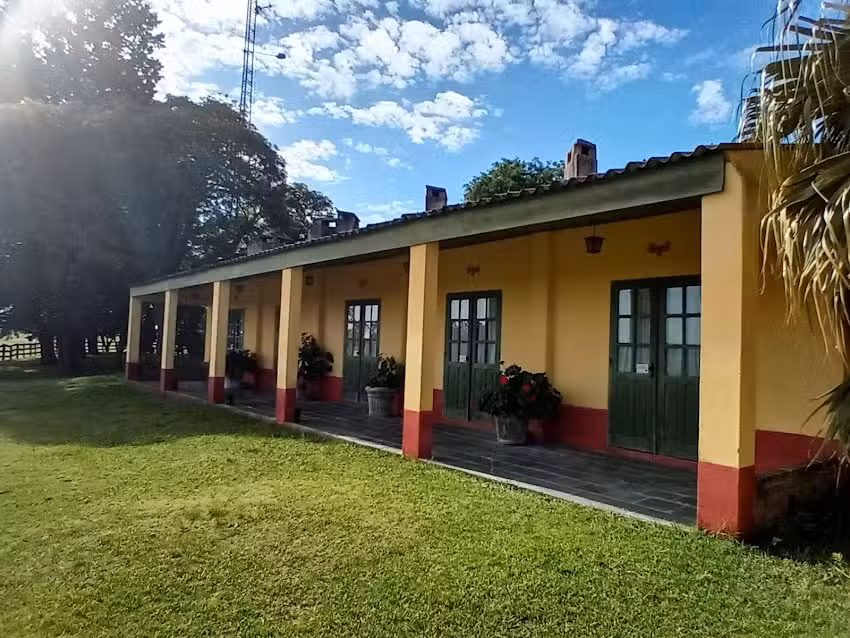 Pousada Ch&aacute;cara das Roseiras