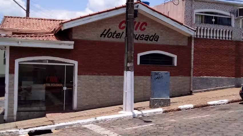 Pousada Chic de Tatu&iacute; sp &ndash; Quartos Econ&ocirc;micos