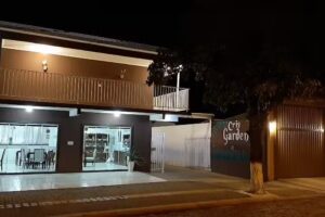 Pousada Cris Garden Bed & Breakfast