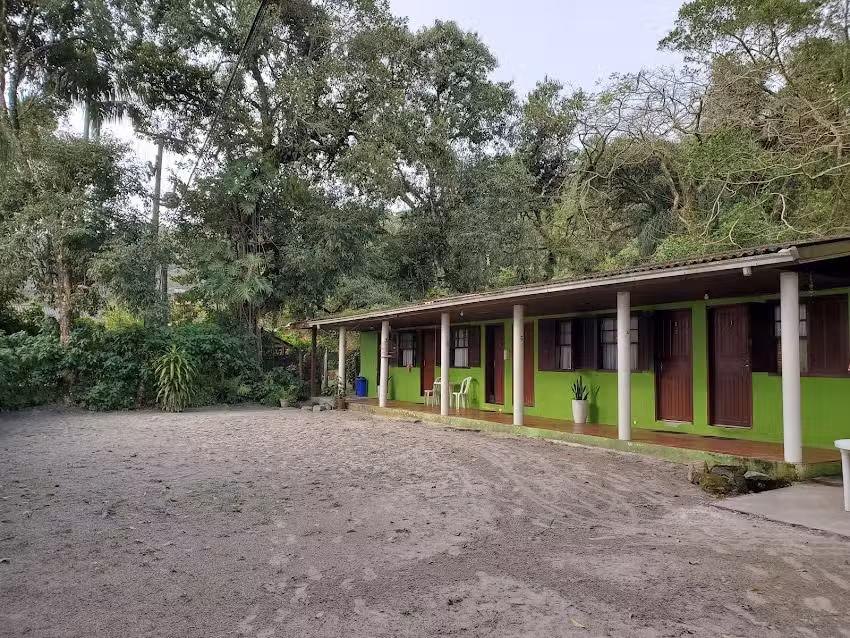 Pousada e Camping Para&iacute;so dos Golfinhos