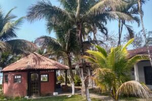 POUSADA E CAMPING PE NA AREIA JORAI