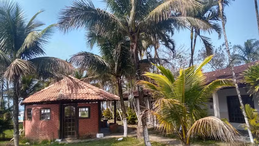 POUSADA E CAMPING PE NA AREIA JORAI